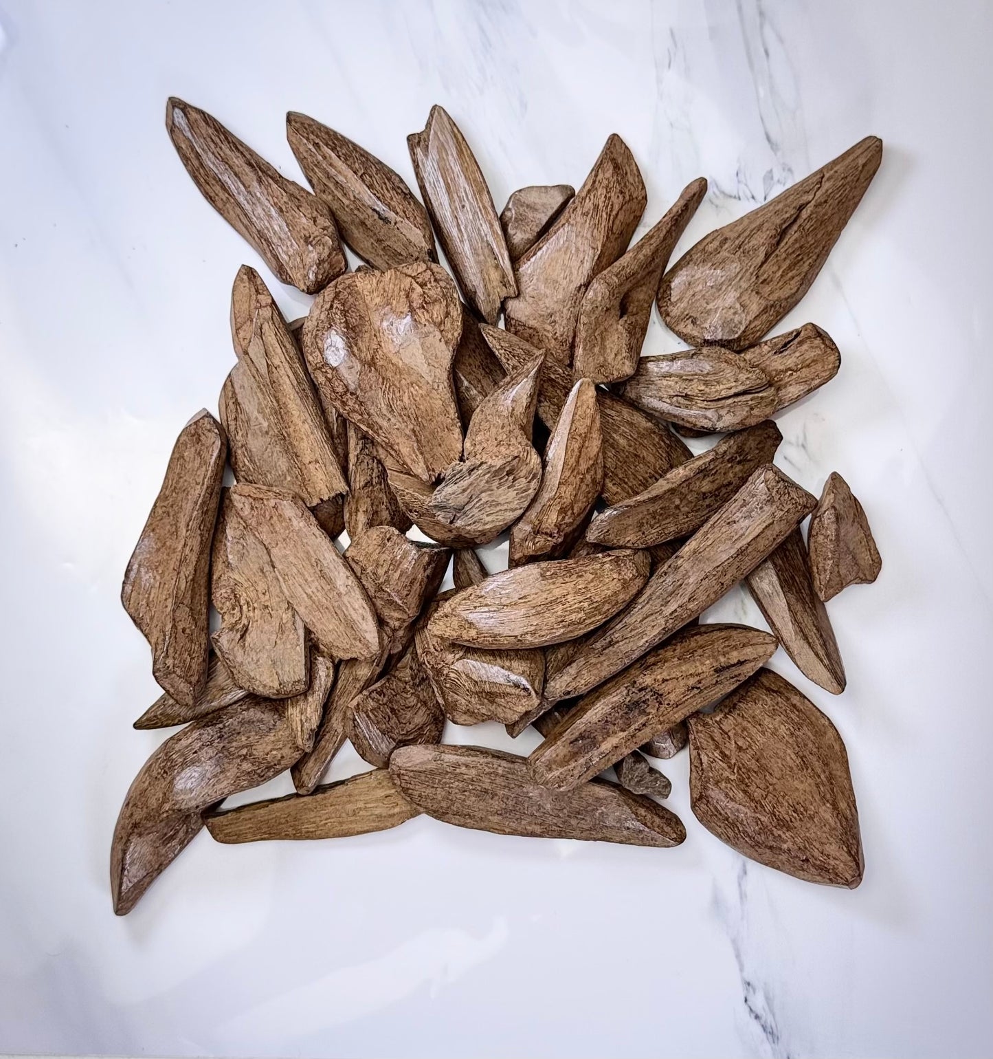 عود الموروكي المناسبات المحسن الطبيعي المميز Agarwood Natural Innovator Special